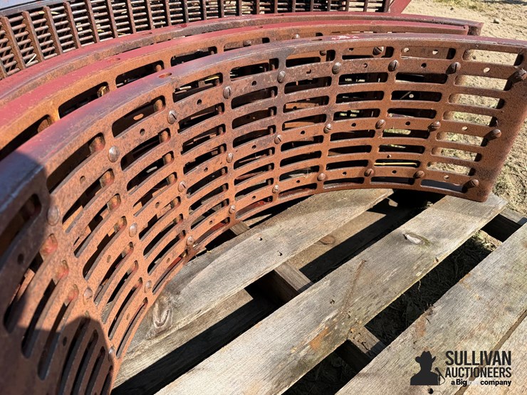 case-ih-88-series-combine-wheat-concaves-image-15