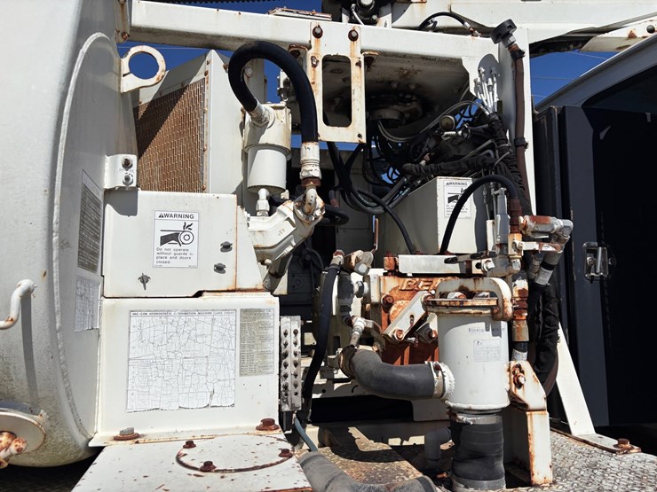#35-•-sterling-vac-con-combination-sewer-vacuum-truck-image-9