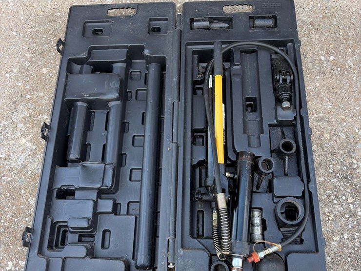#14-•-craftsman-10-ton-porter-power-body-repair-kit-image-1