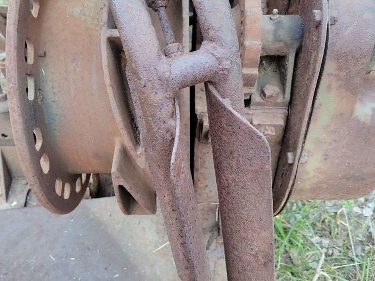 engine-with-winch-image-9