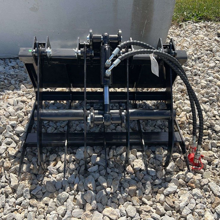 Mini Skid Steer Black Hydraulic Root Grapple Attachment