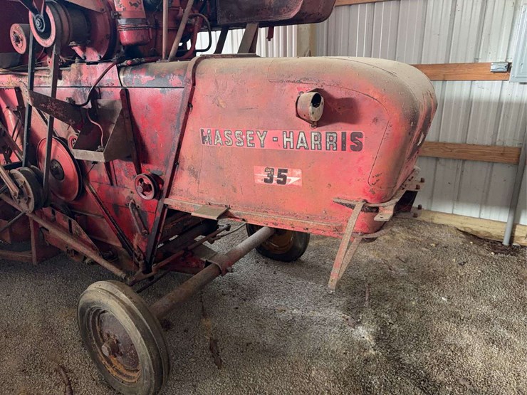 massey-harris-35-combine-image-21