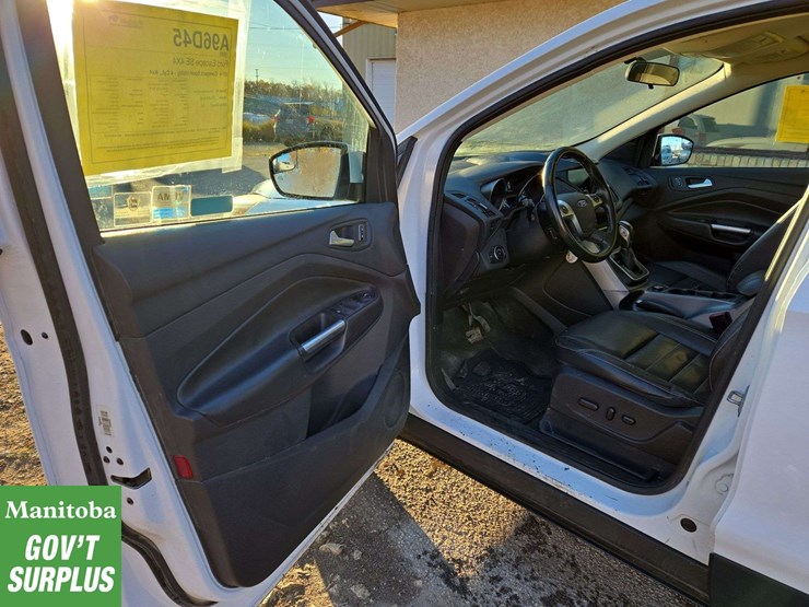 2014-ford-escape-image-15