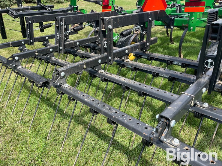 2011-john-deere-2210-31'5"-field-cultivator-image-19