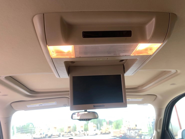 2014-gmc-denali-yukon-image-9