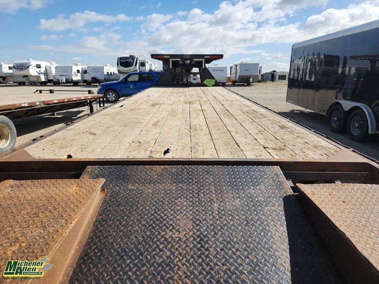 2010-load-trail-t/a-25ft-gooseneck-equipment-trailer-image-12