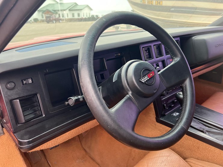 1988-chevrolet-corvette-image-12