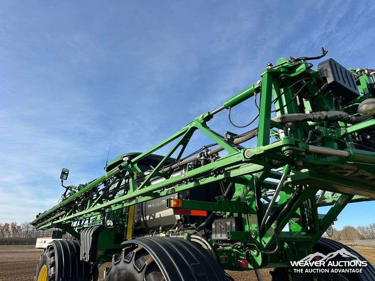 2014-john-deere-r4030-4x4-high-clearance-self-propelled-sprayer-image-73