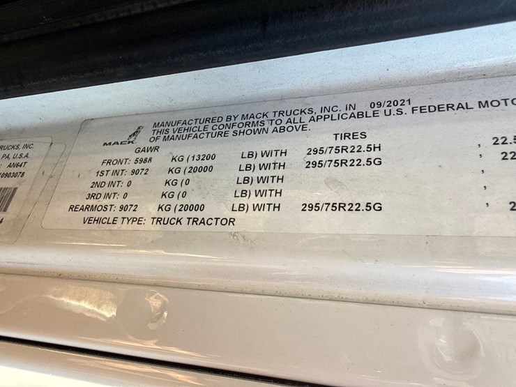 #6907-•-2022-mack-anthem-an64t-sleeper-semi-truck-image-18
