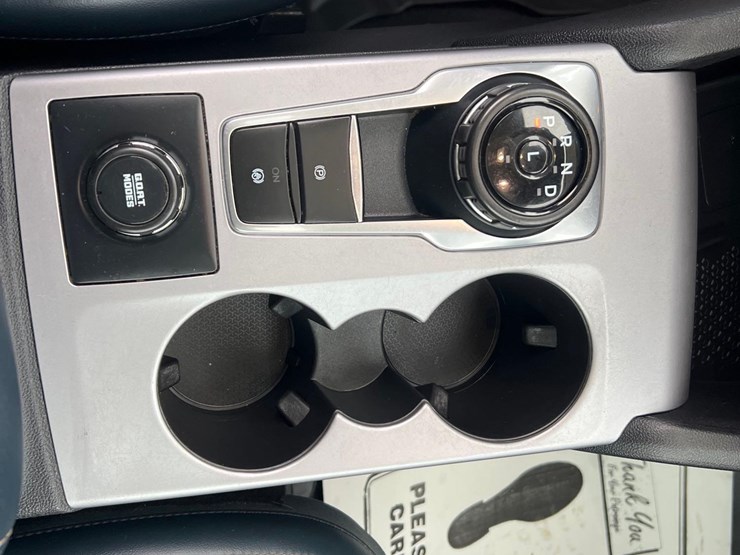 2023-ford-bronco-image-13