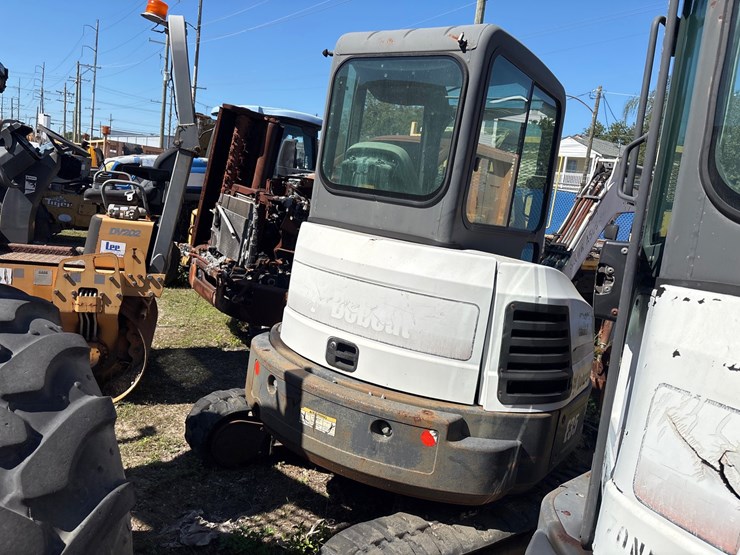 #43-•-2010-bobcat-mini-excavator-image-3