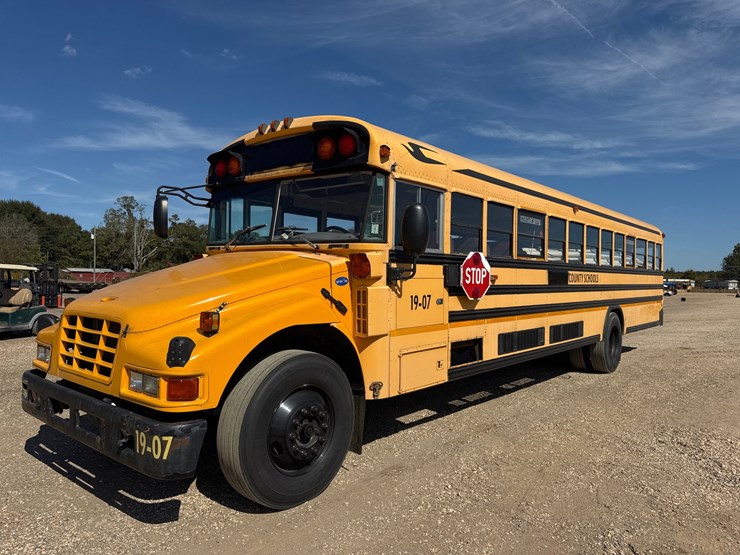 #9013-•-2006-blue-bird-school-bus-image-4
