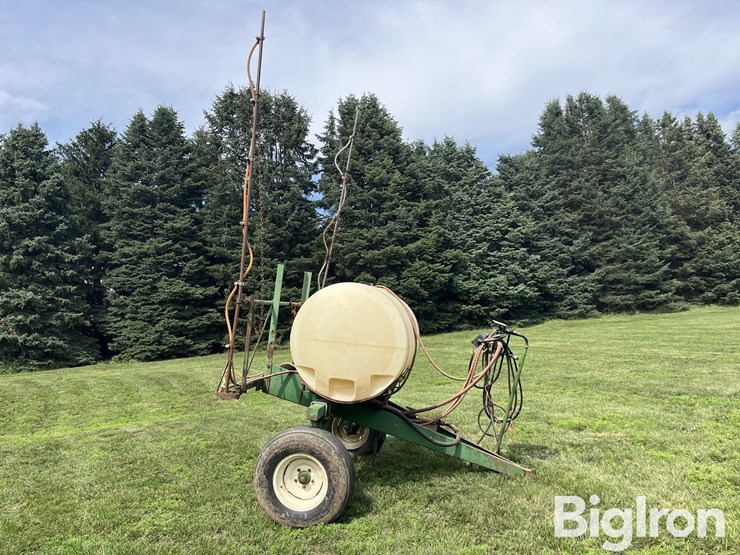 300-gal-pull-type-sprayer-image-4