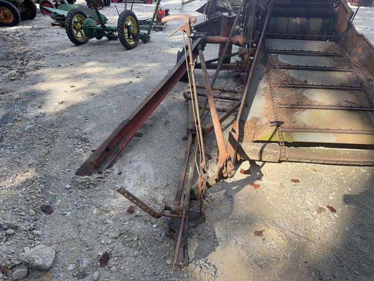 allis-chalmers-all-crop-combine-image-9