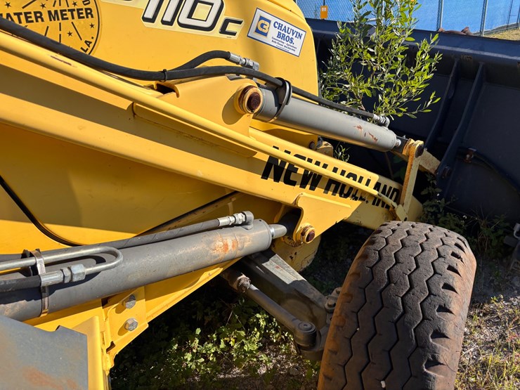#2-•-new-holland-b110c-backhoe-loader-image-10