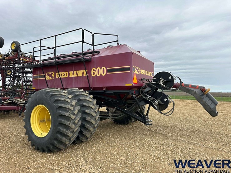 2010-seedhawk-62-ft.-seeder-image-39