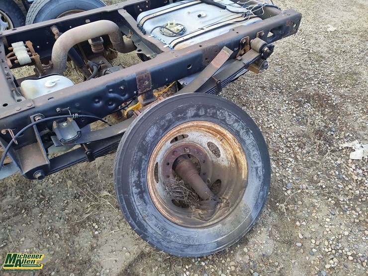 non-operable-2015-ford-f-550-super-duty-s/a-cab-&-chassis-image-27