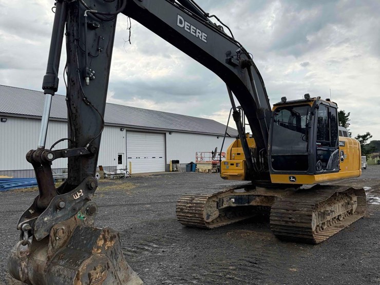 2022-deere-210g-lc-excavator-*unit-is-located-in-delmar-delaware*-image-2