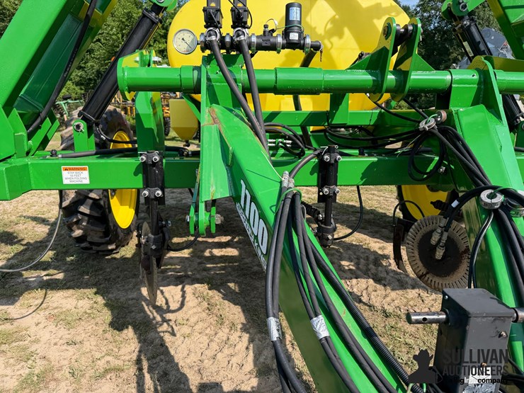 spray-king-1100-side-dress-applicator-image-12