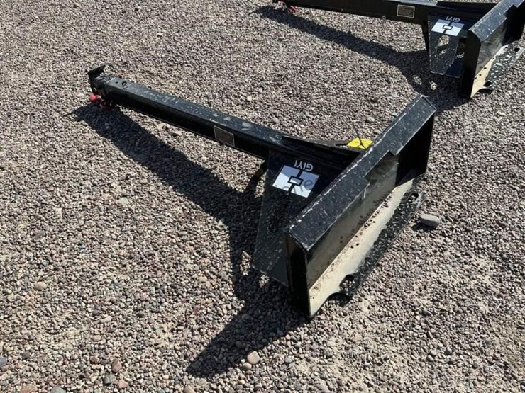 2026-giyi-picking-boom-for-stand-up-skid-steer-image-2
