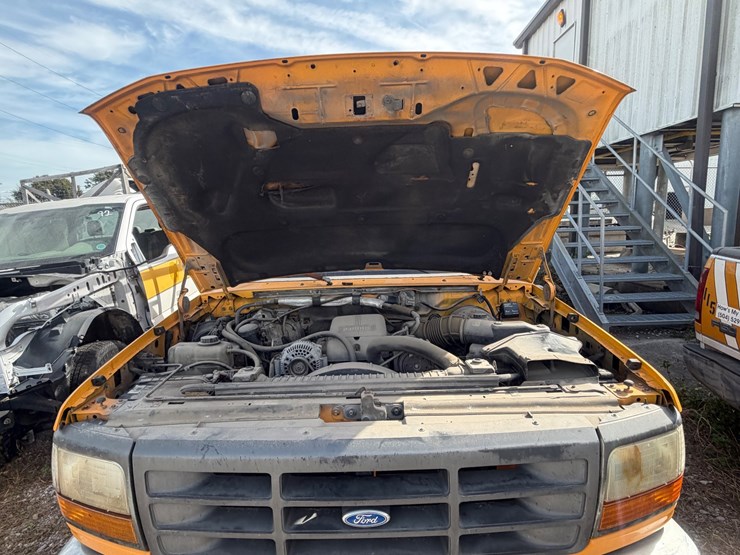 #91-•-1996-ford-f-350-xl-power-stroke-diesel-utility-truck-image-48
