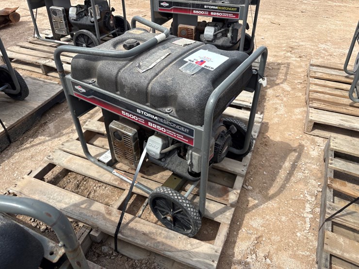 (2x$)-(2)-briggs-&-stratton-storm-responder-5500-watts-portable-generators-image-5