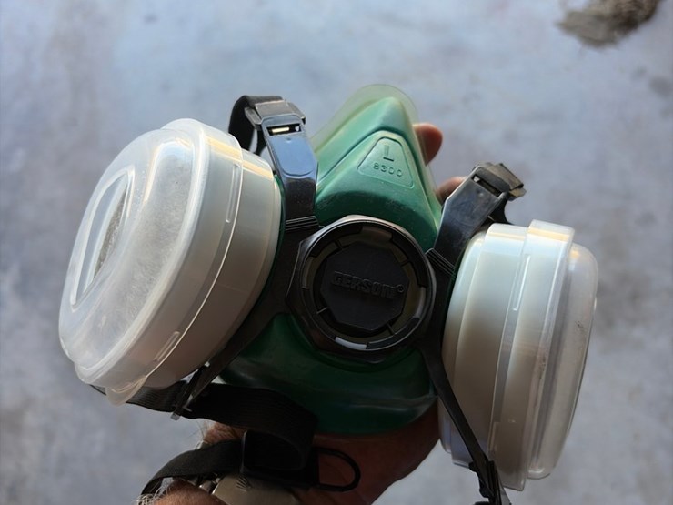 #81-•-gerson-signature-one-step-model-8300-respirator-image-3