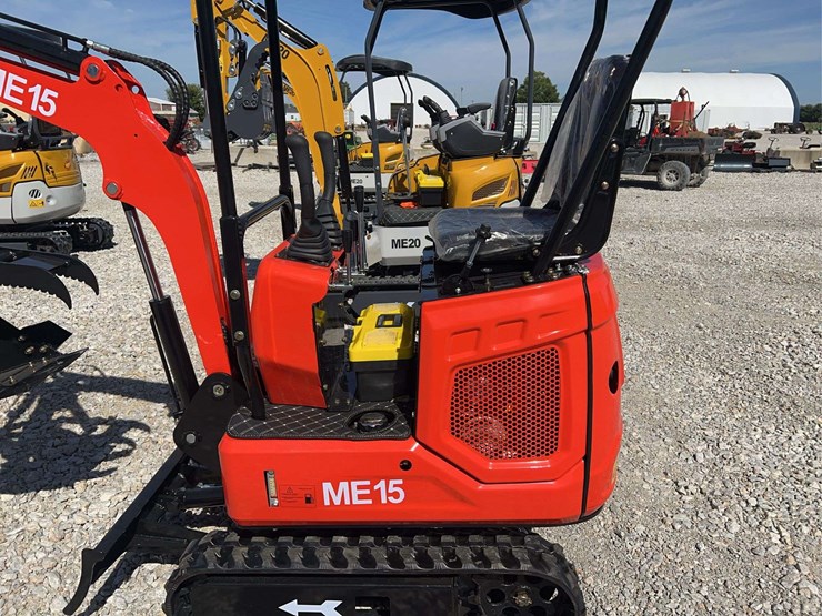 mini-excavator-me15-image-14