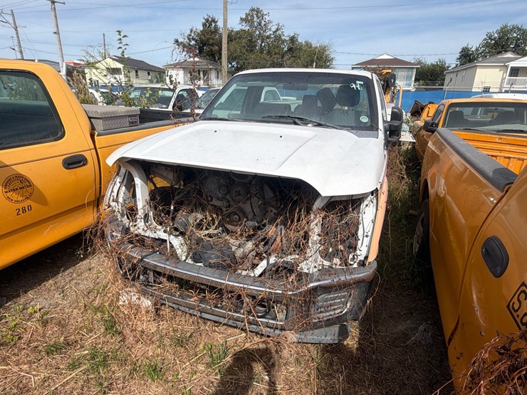 #99-•-2012-ford-f-250-pickup-image-1