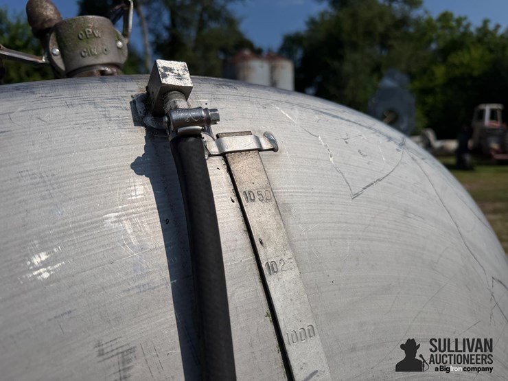 1,050-gal-stainless-steel-t/a-nurse-tank-image-12
