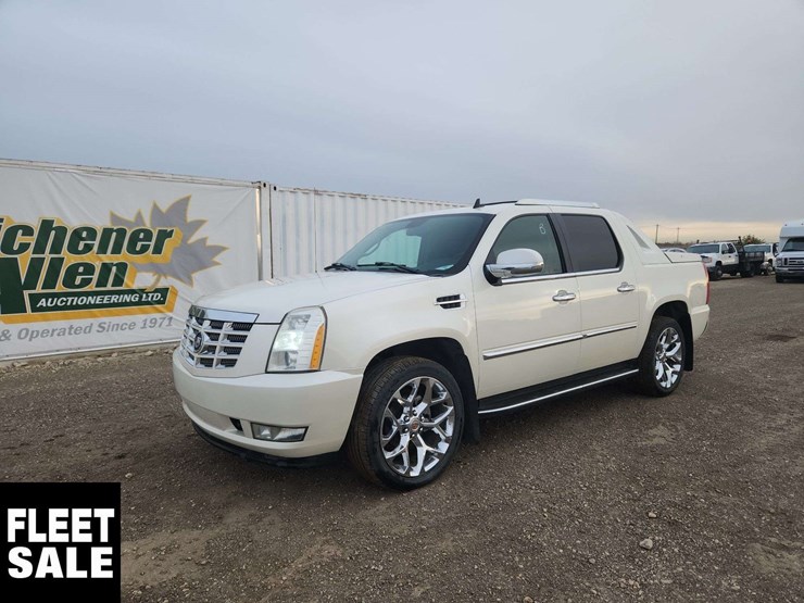 2007-cadillac-escalade-ext-awd-4dr-crew-cab-5.8-ft-box-image-1