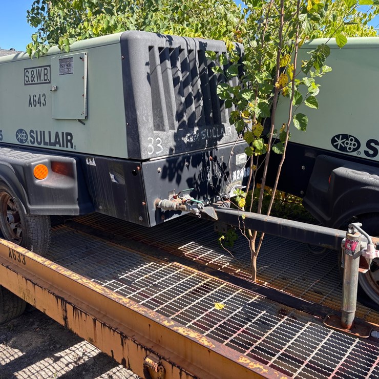 #33 • Sullair 185 Portable Rotary Screw Air Compressor