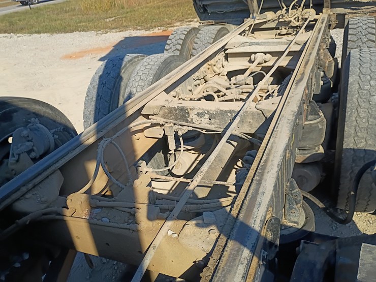 #27067-•-1984-kenworth-w900-tri-axle-dump-truck-image-83