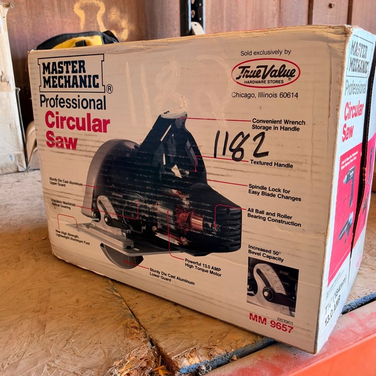 #1182 • Master Mechanic Professional Circular Saw