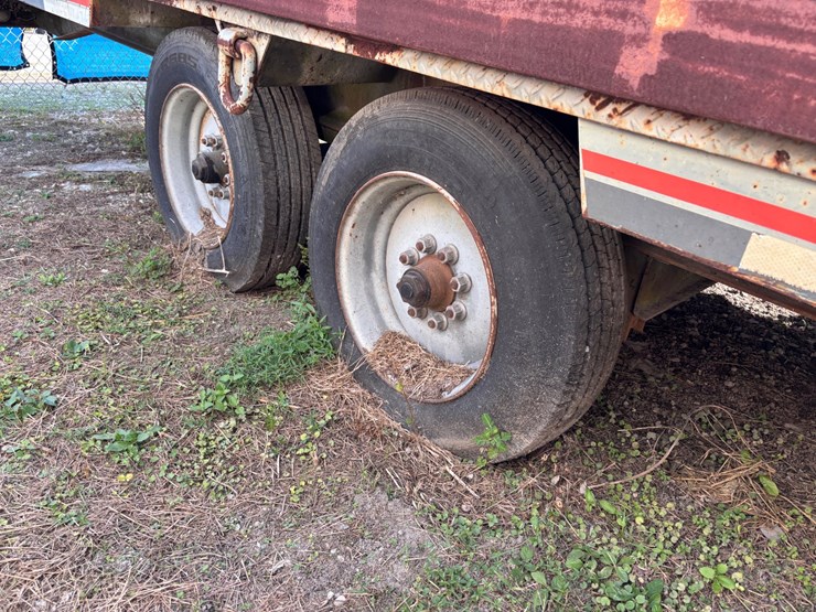 #51-•-interstate-tandem-axle-flatbed-equipment-trailer-image-7