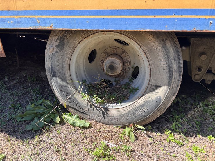 #30-•-eager-beaver-flatbed-equipment-trailer-image-11