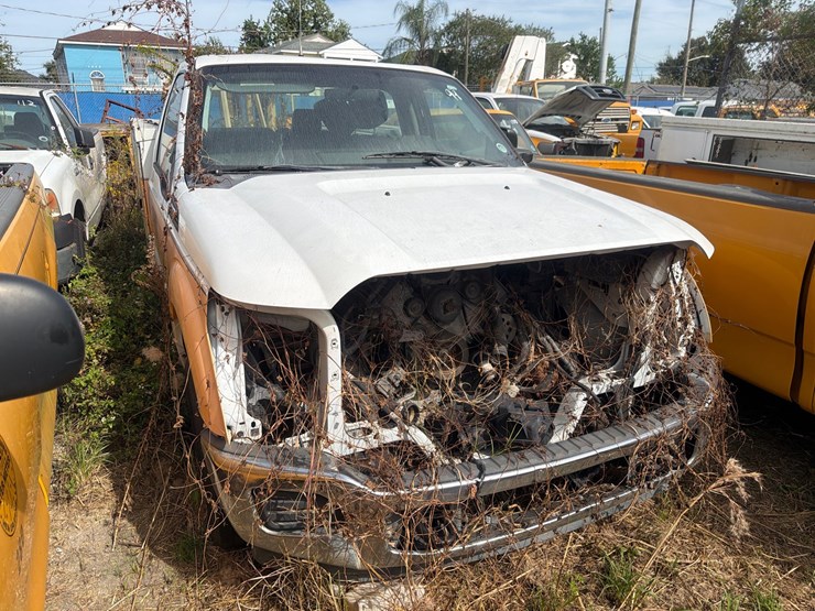 #99-•-2012-ford-f-250-pickup-image-2