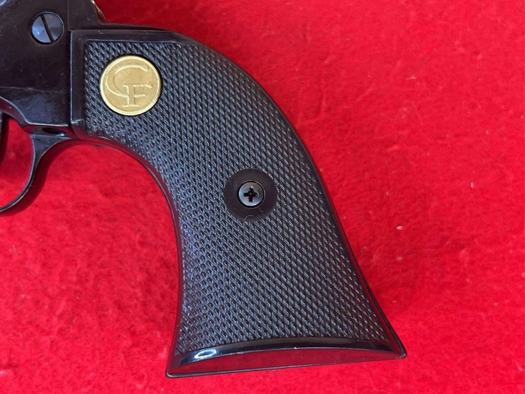 chiappa-.22-lr/.22-magnum-convertible-sa-revolver-image-8