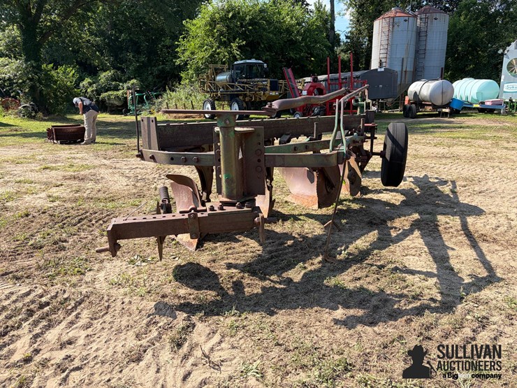 oliver-semi-mounted-4-bottom-plow-image-9