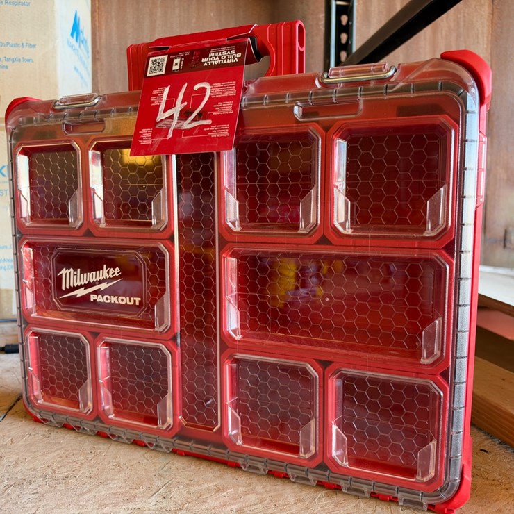 #42 • Milwaukee Packout Organizer