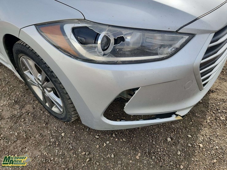 2018-hyundai-elantra-4dr-sedan-image-21