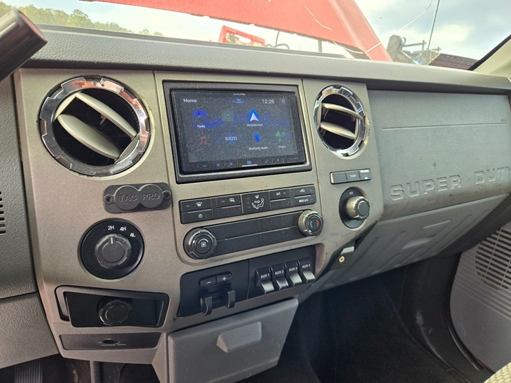 #27076-•-2011-ford-f-350-pickup-truck-(nonrunner)-image-28