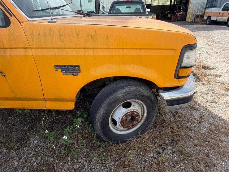 #91-•-1996-ford-f-350-xl-power-stroke-diesel-utility-truck-image-20