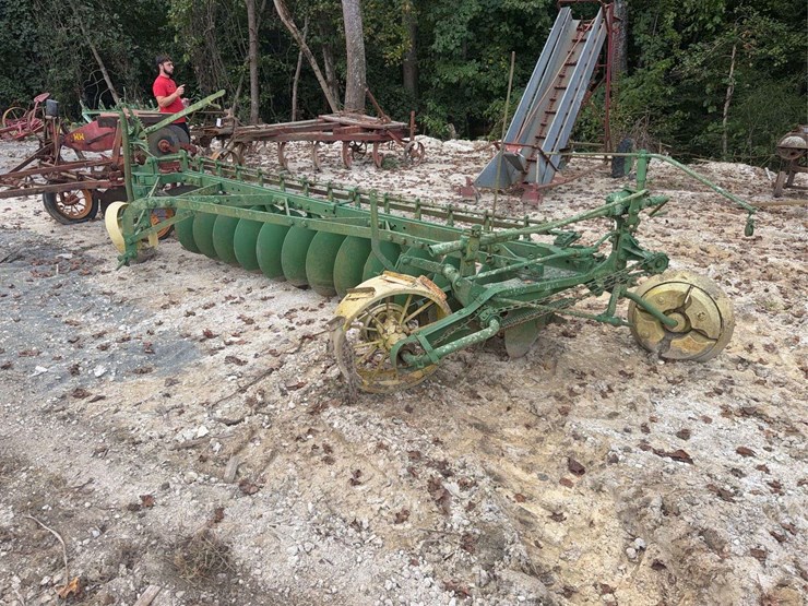 john-deere-disc-plow-image-4