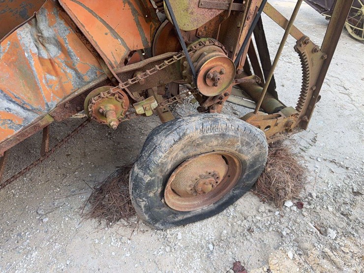 allis-chalmers-all-crop-combine-image-14
