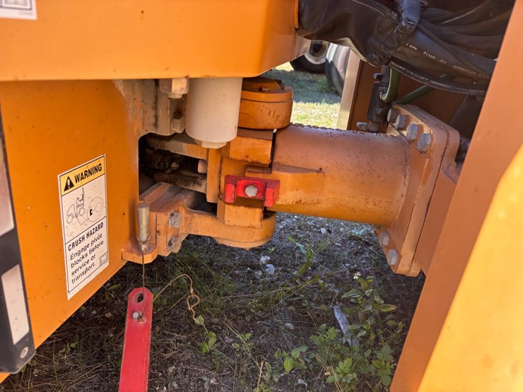 #44-•-case-dv202-compact-tandem-vibratory-roller-image-9