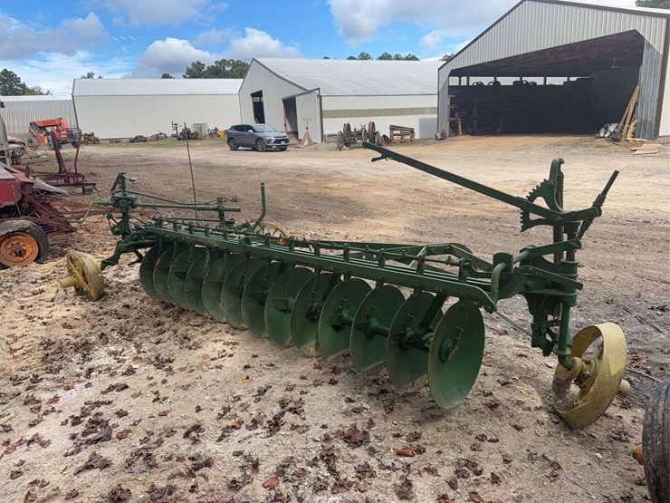 john-deere-disc-plow-image-9