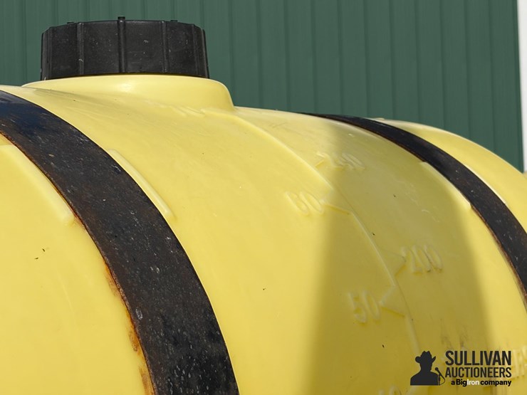 john-deere-7200-maxemerge-8r36"-corn-planter-image-18