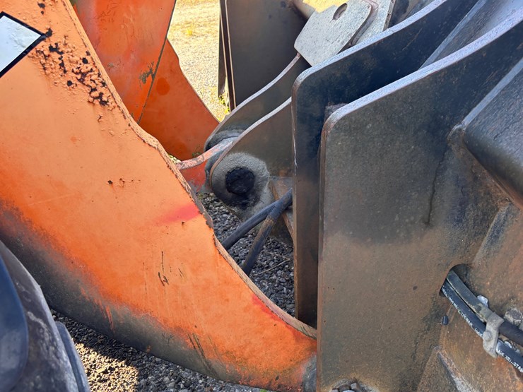 #1-•-doosan-dl-250-articulated-wheel-loader-image-6
