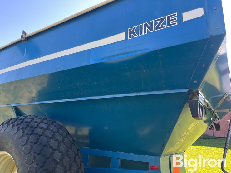 kinze-aw-640-grain-cart-image-19